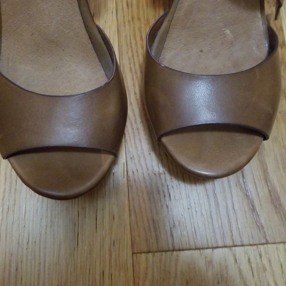 Aldo brown leather wedges like new - Picture 7 of 8